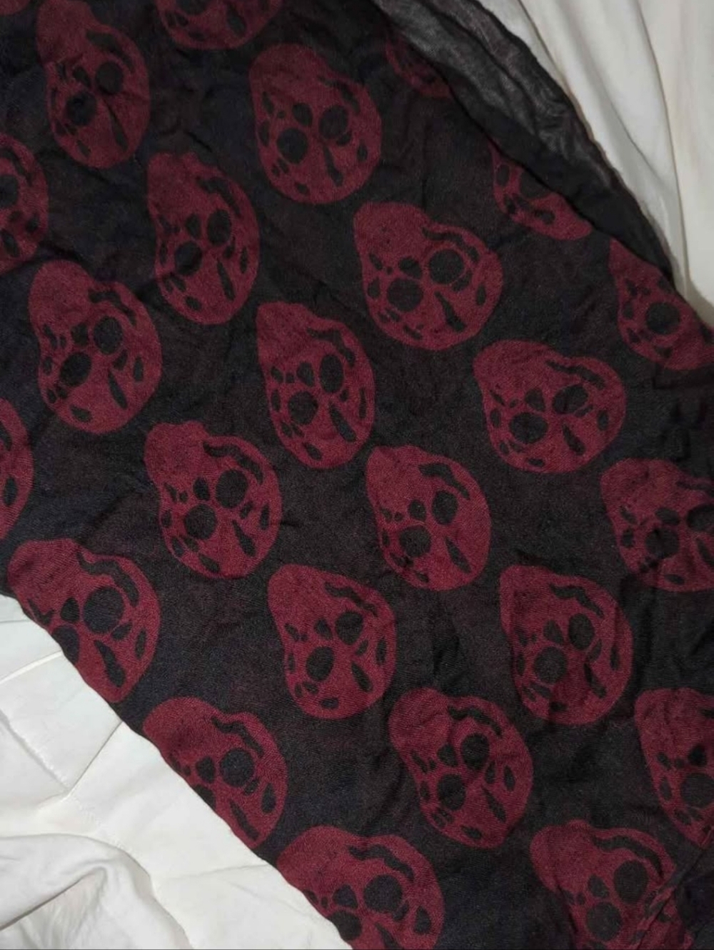 Alexander McQueen Black Scarf with Burgundy Skull Pattern
